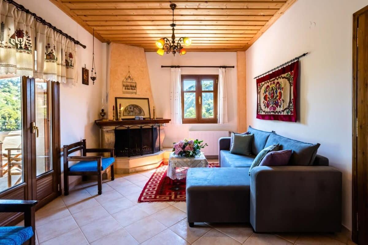 Stemnitsa Stone Residence - Comfy Mountain Getaway Екстер'єр фото